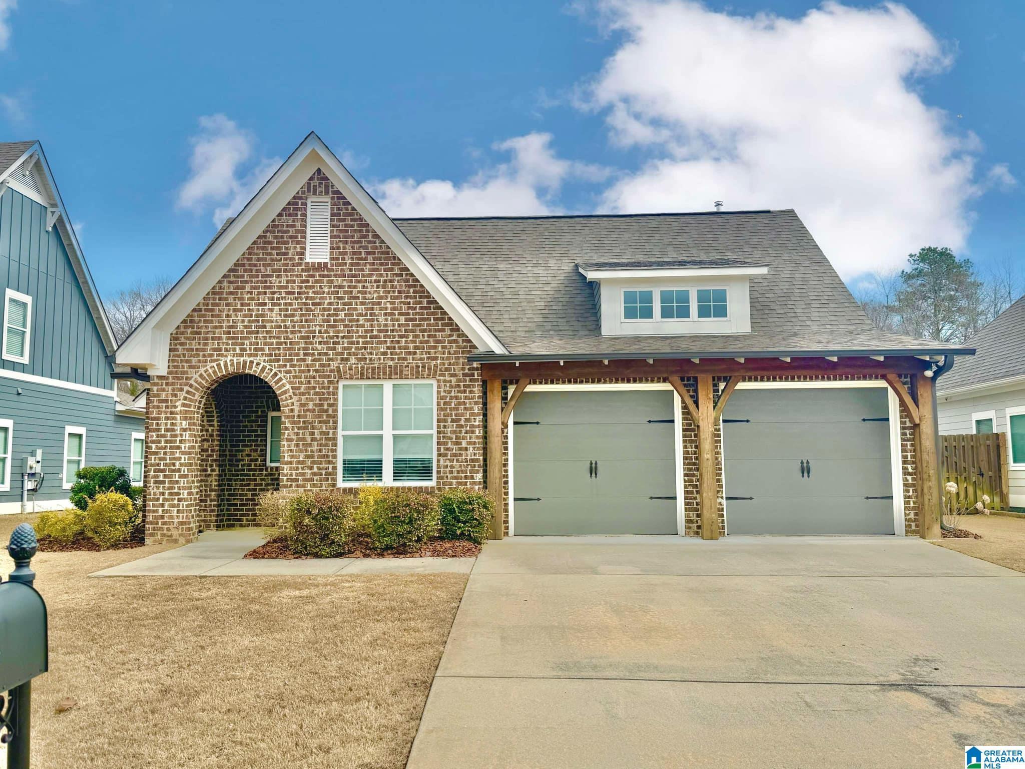 Shelby Farms Cir, Alabaster, AL 35007