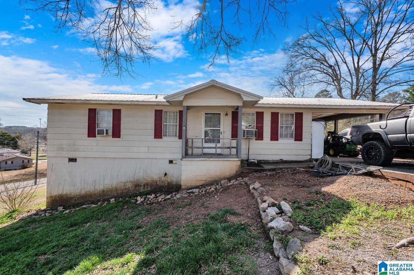 Self Ct, Oneonta, AL 35121
