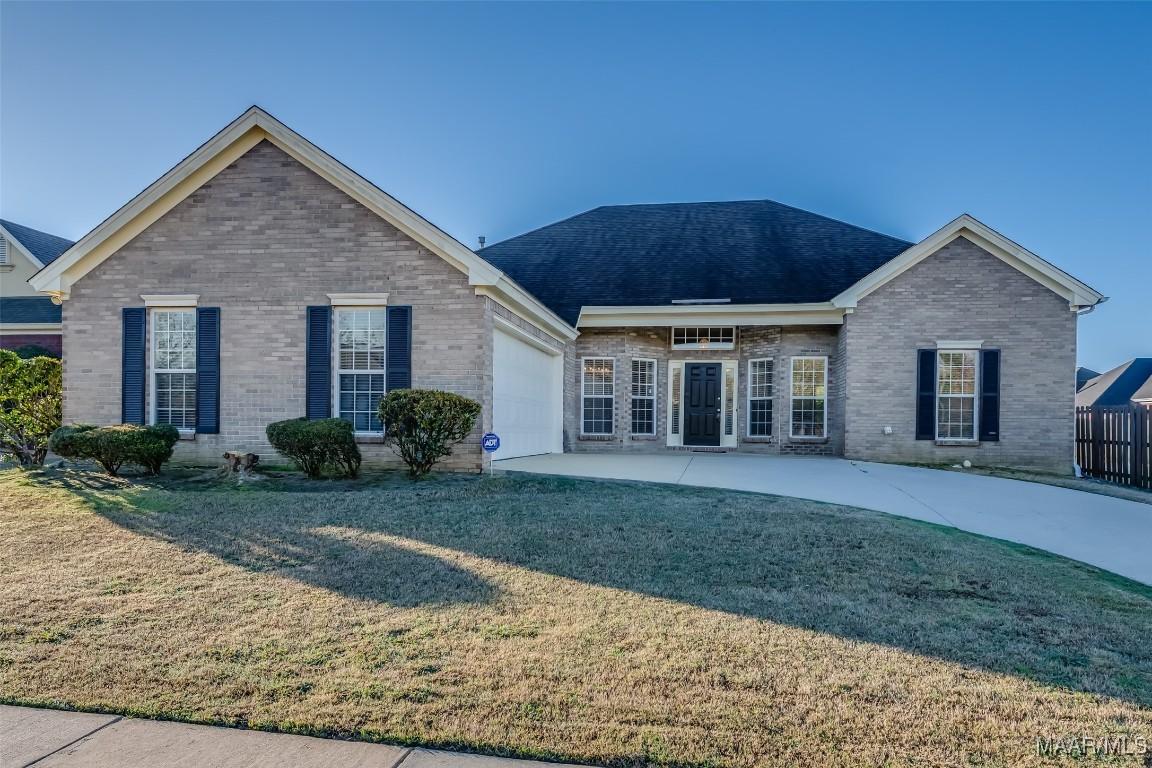Brixham Ct, Montgomery, AL 36117
