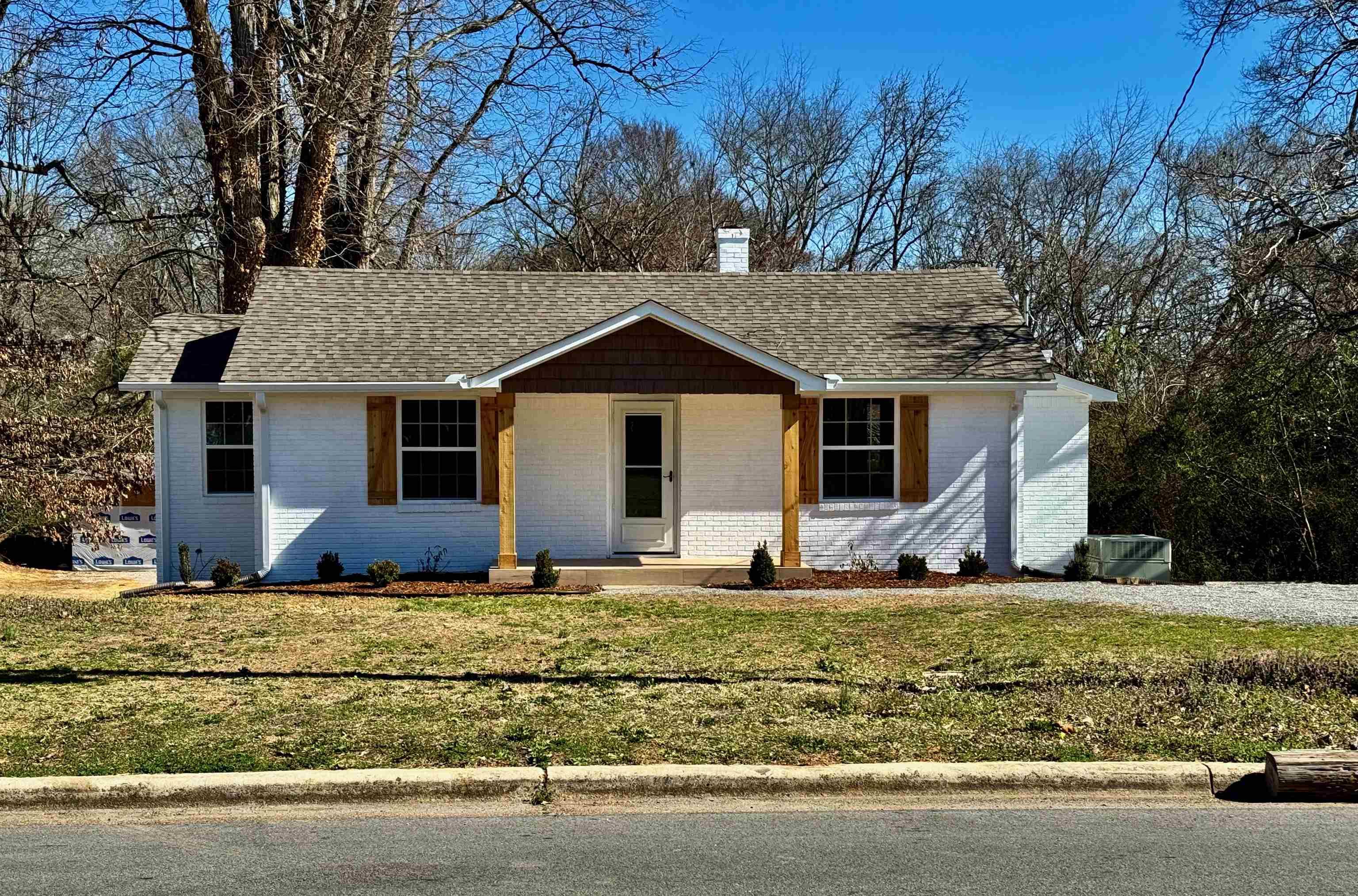 Sannoner Ave, Florence, AL 35630