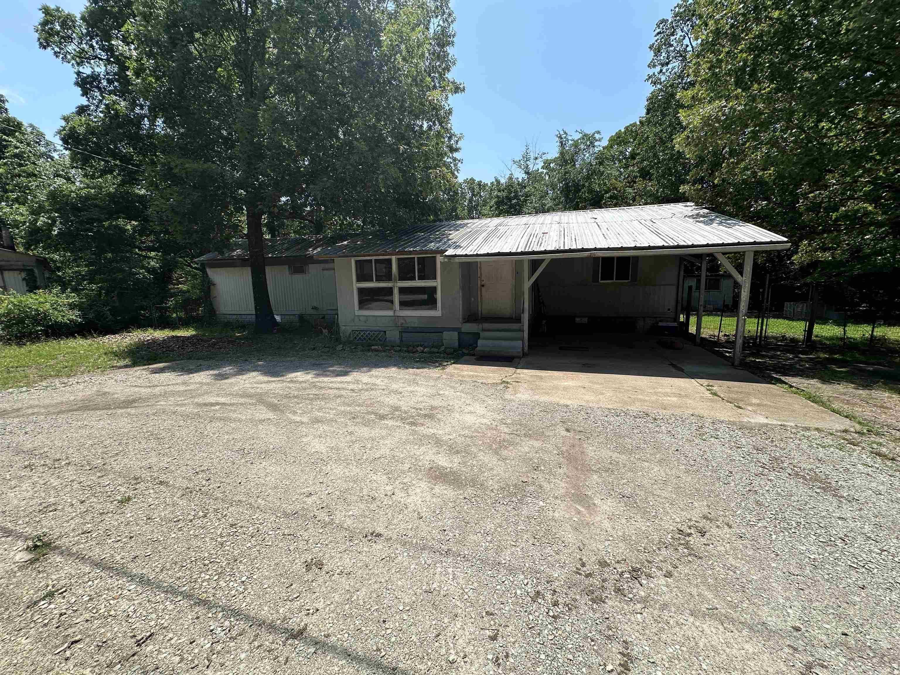 Newman Trl, Williford, AR 72482