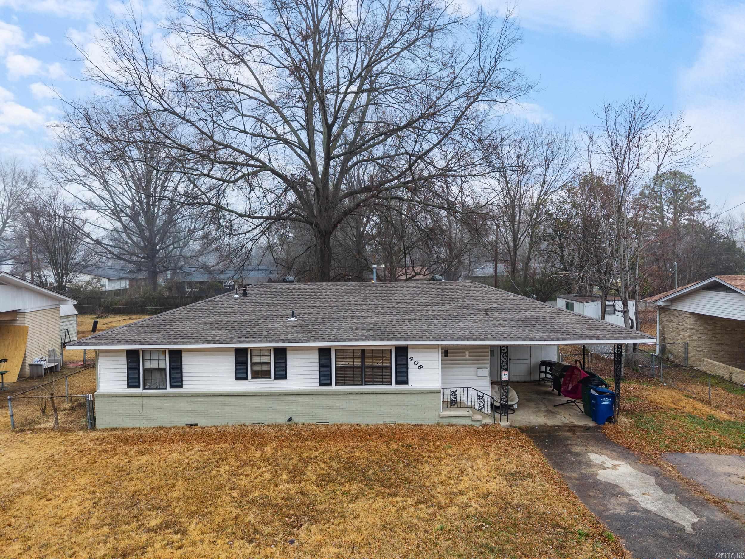 Angus St, Conway, AR 72032
