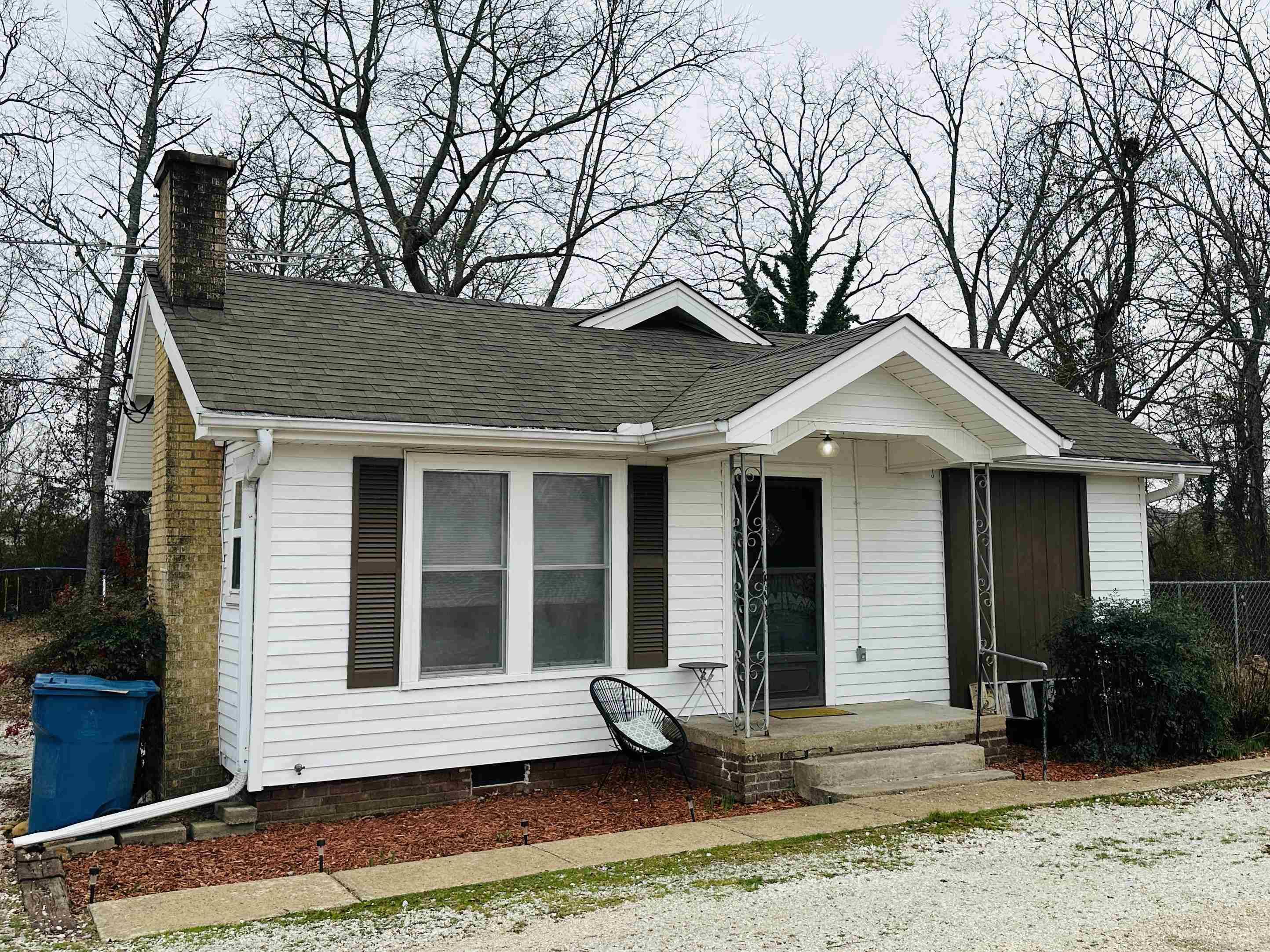 E Mill St, Malvern, AR 72104