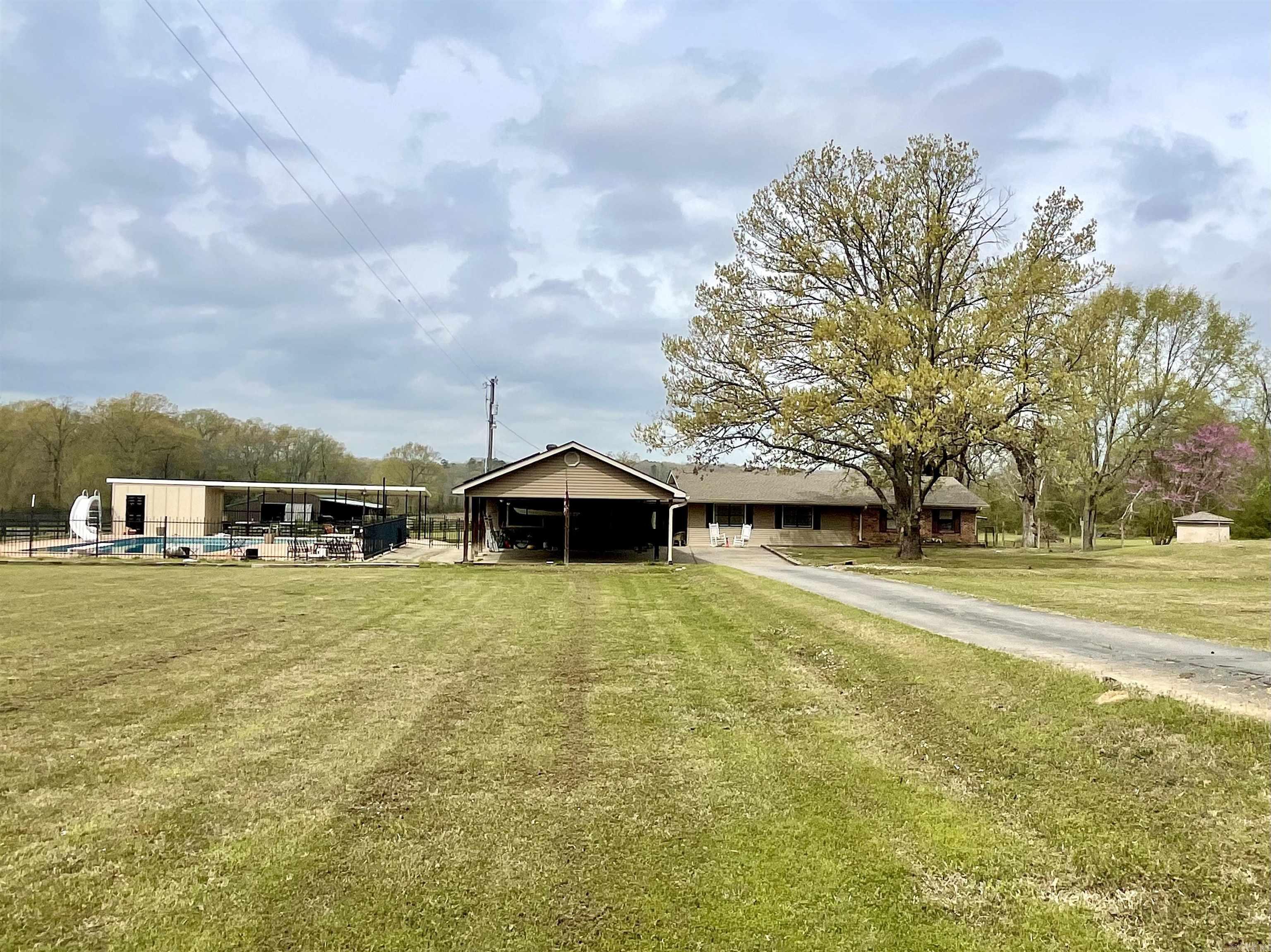Brazil Rd, Benton, AR 72019