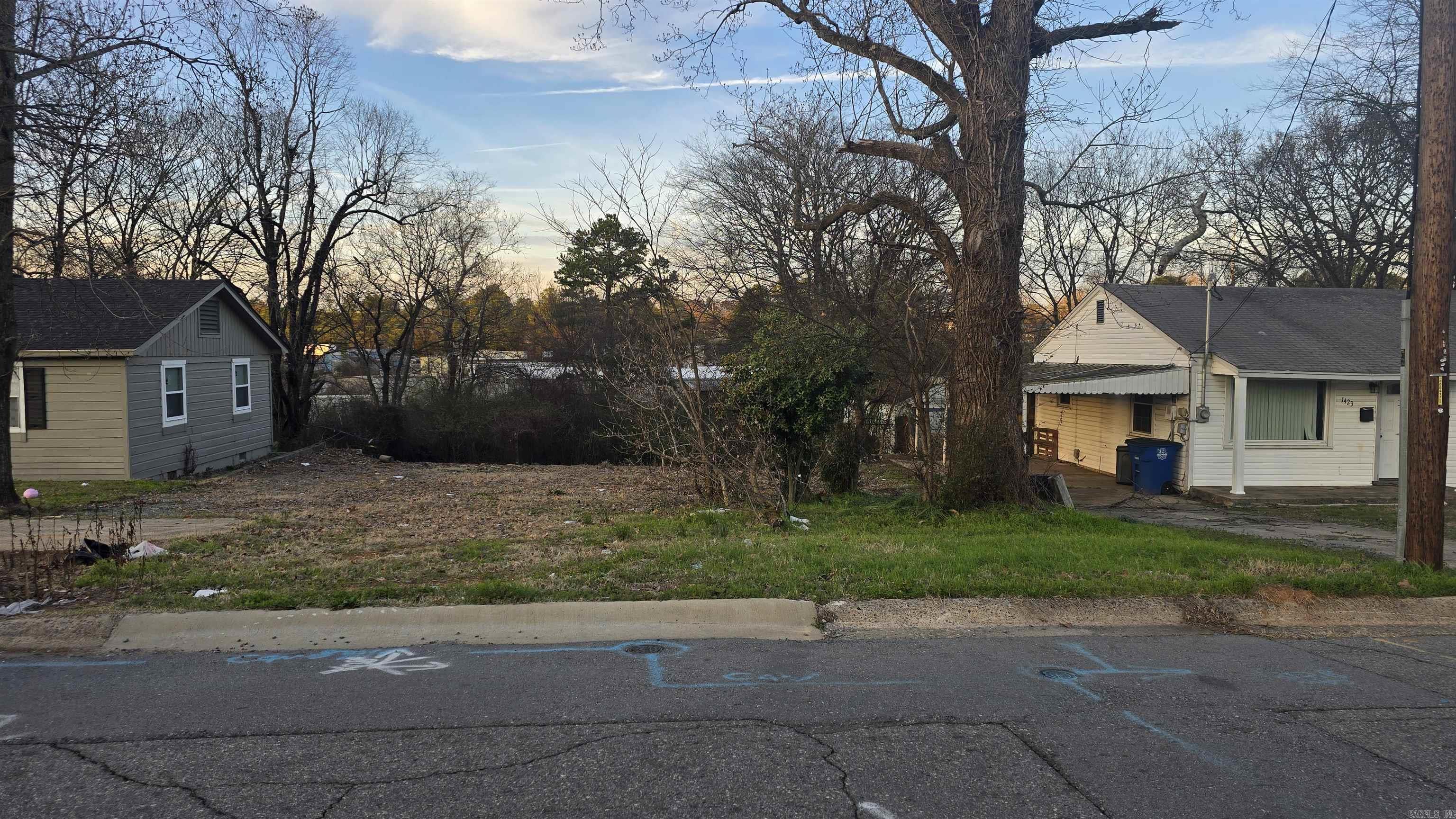 W 36th St, North Little Rock, AR 72118