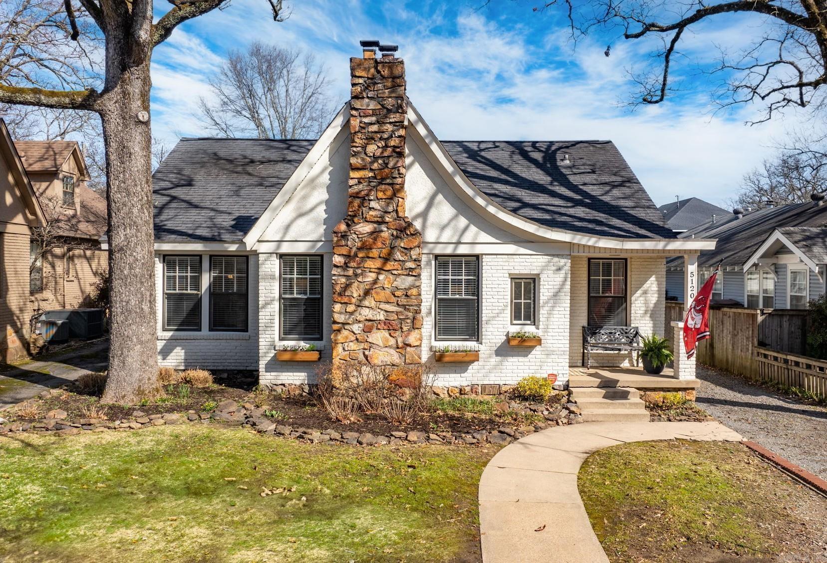 Cantrell Rd, Little Rock, AR 72207
