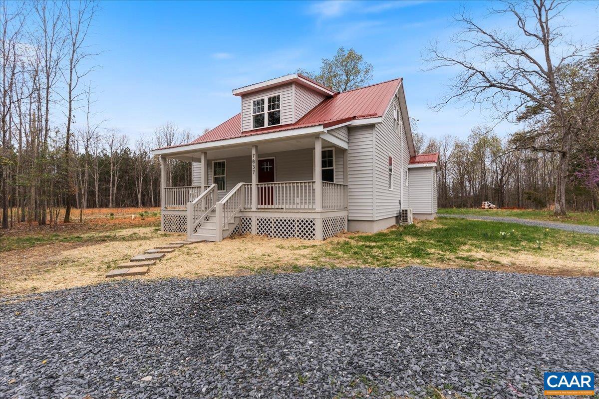 W River Rd, Scottsville, VA 24590