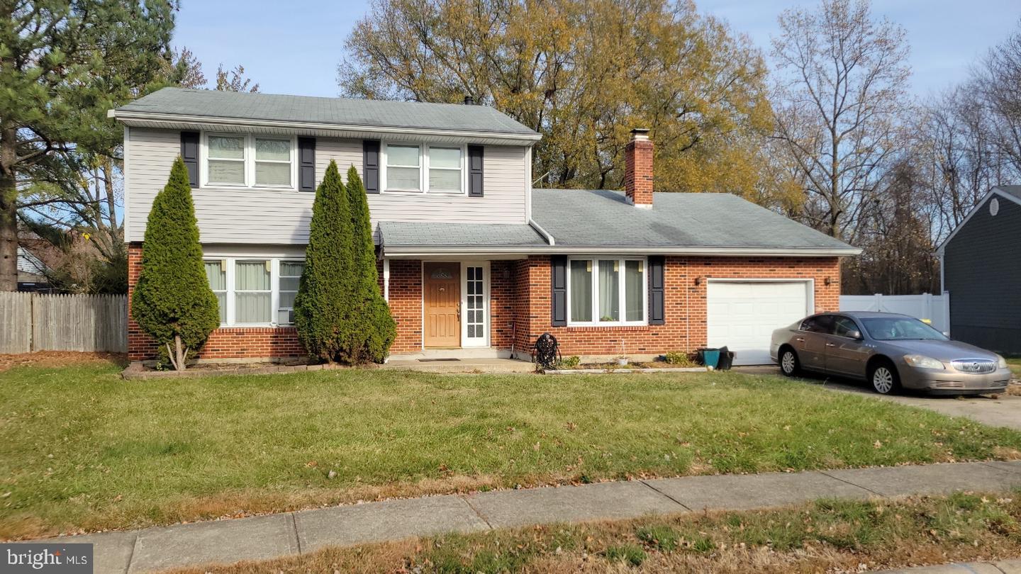 Upland Ct, Newark, DE 19713