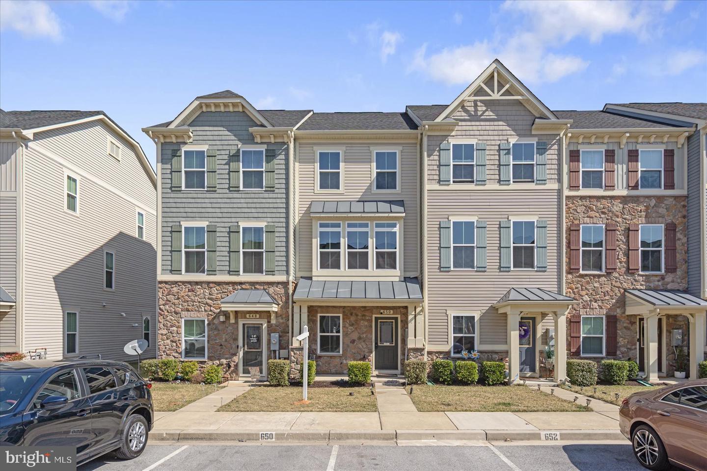 Ravenwood Dr, Glen Burnie, MD 21060