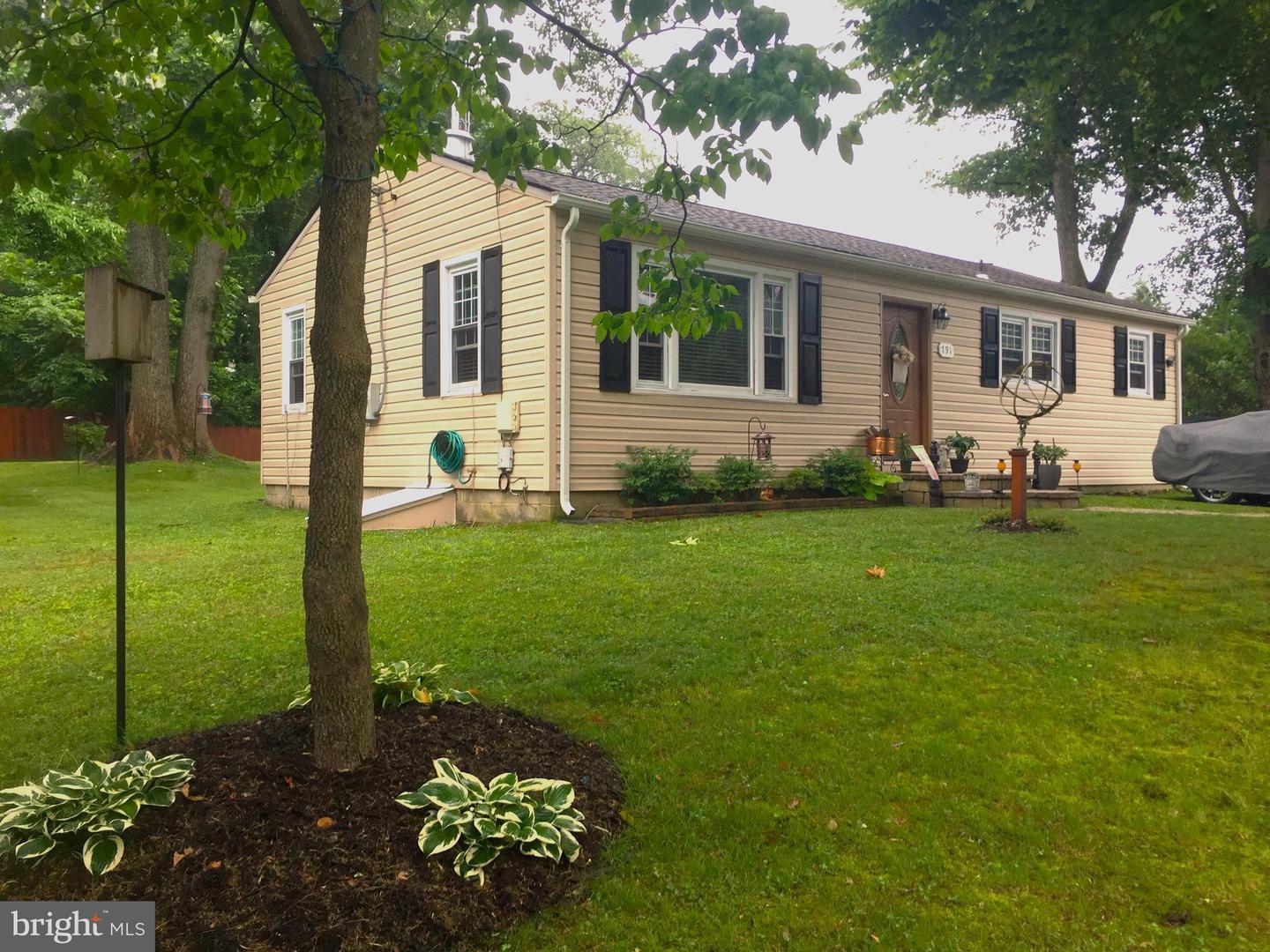 Paul Birch Dr, Crownsville, MD 21032
