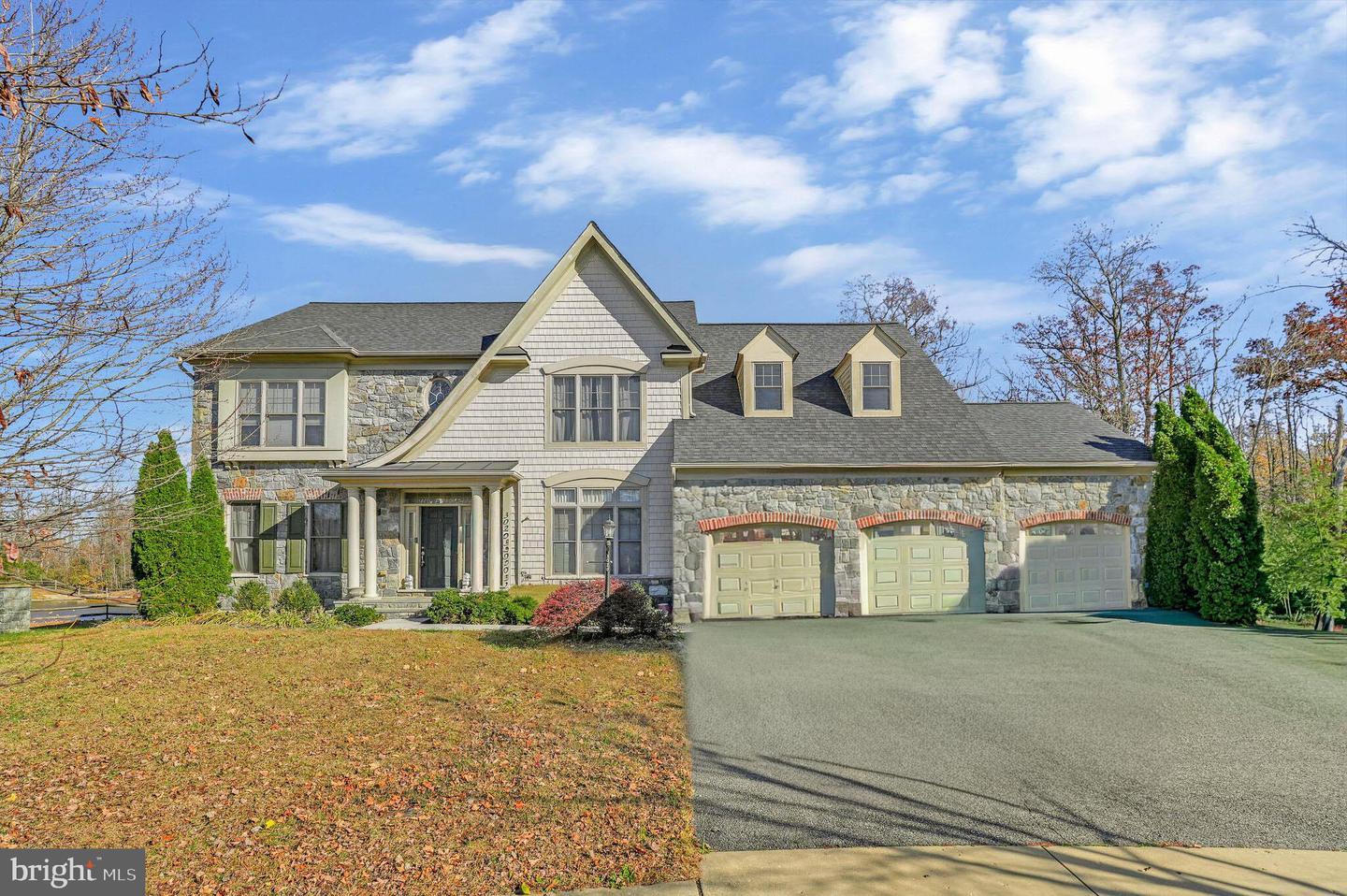 Dahoon Ct, Waldorf, MD 20603
