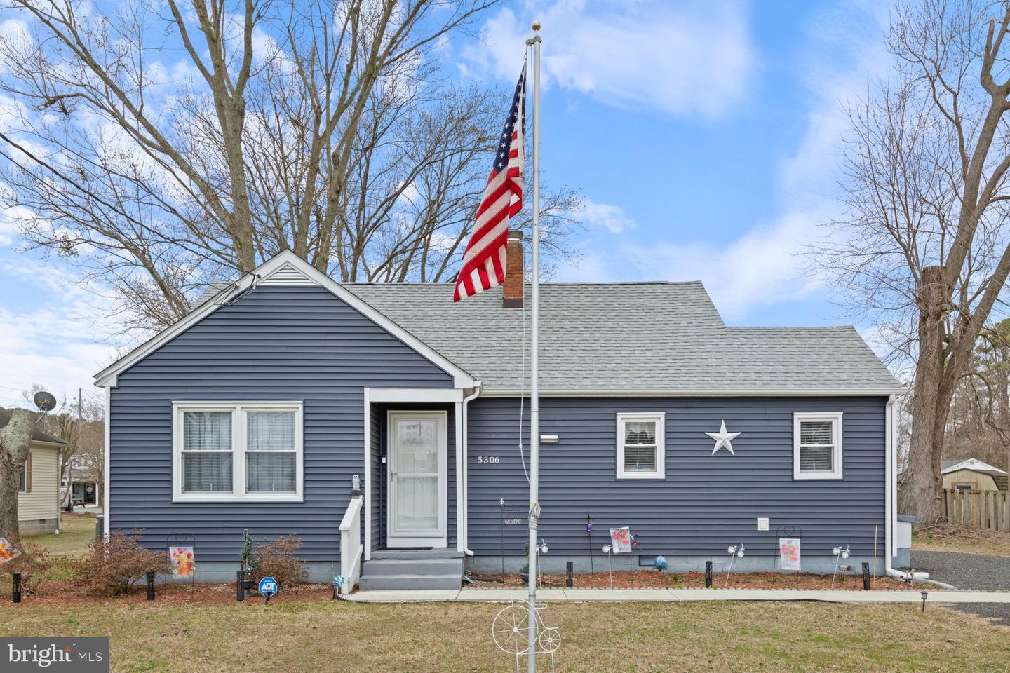 Cedar Dr, Cambridge, MD 21613