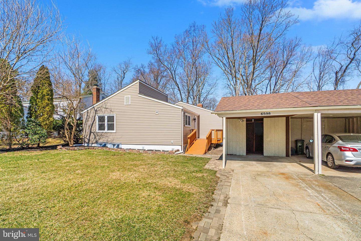 Dovecote Dr, Columbia, MD 21044