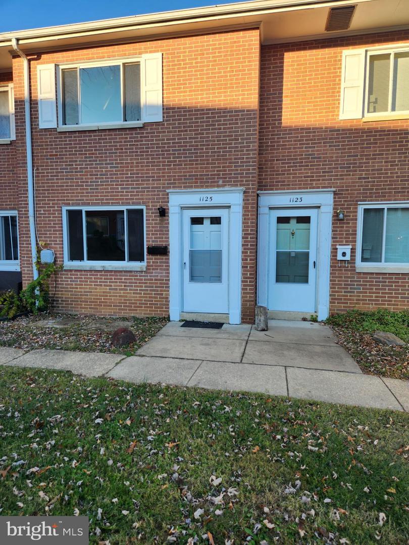Westview Ter, Laurel, MD 20707