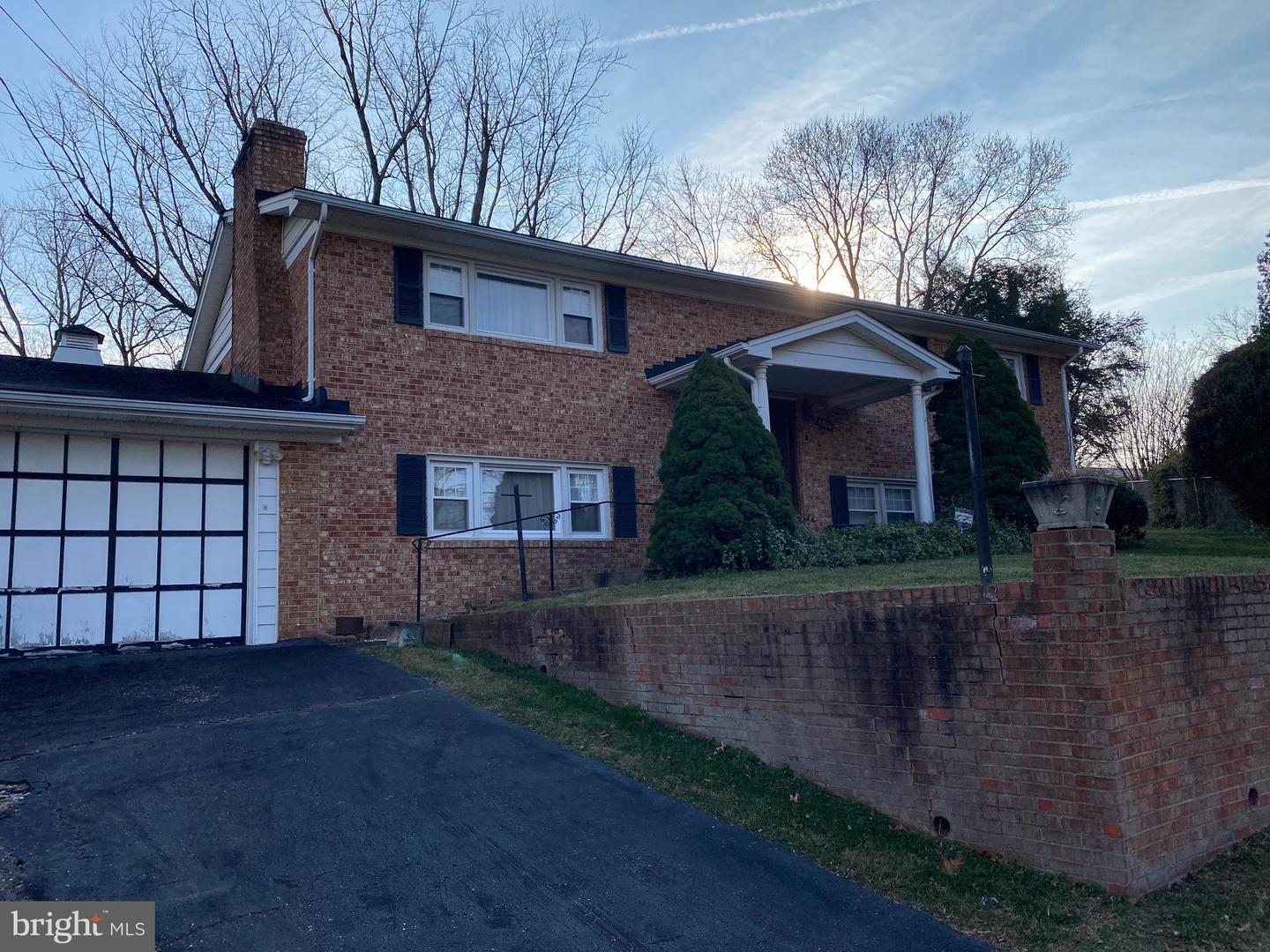 Hope Dr, Temple Hills, MD 20748