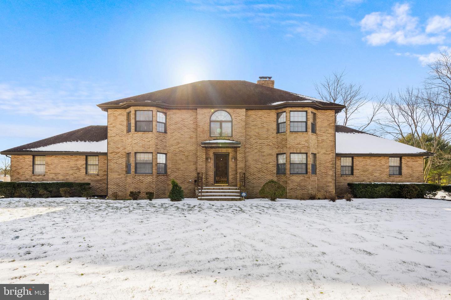 E Chestnut Ave, Vineland, NJ 08361