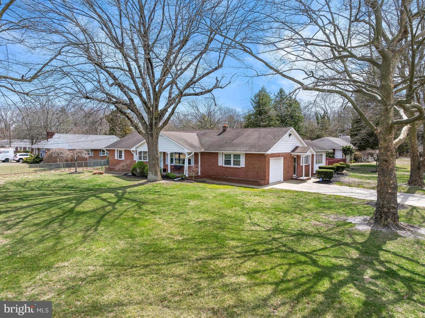 Chimes Ter, Vineland, NJ 08360