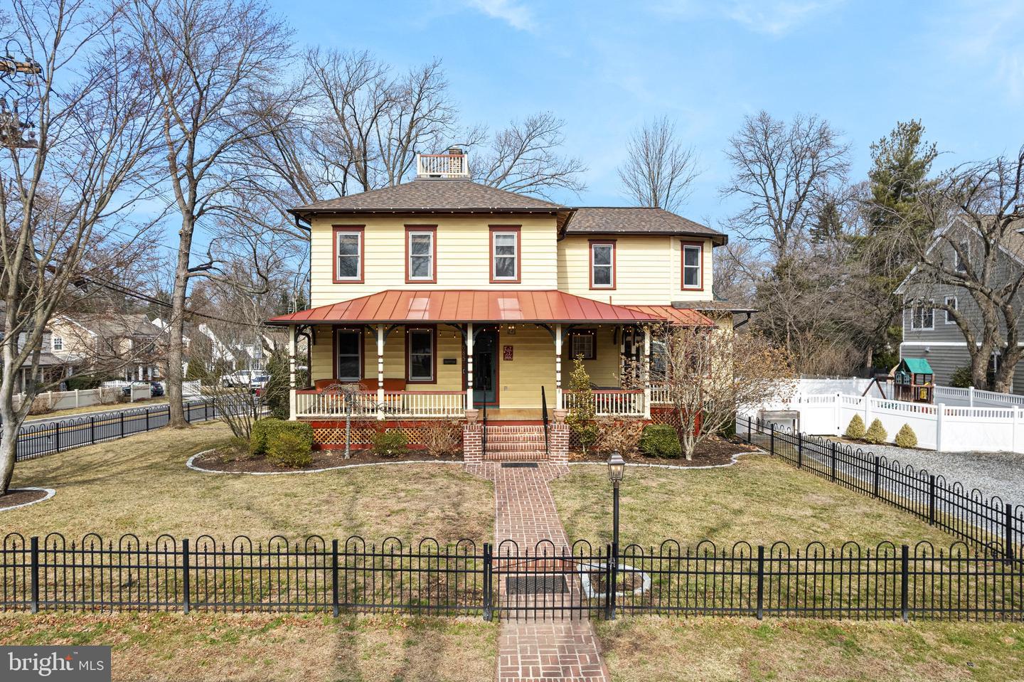 W Euclid Ave, Haddonfield, NJ 08033