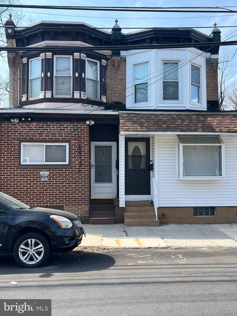 S 6th St, Camden, NJ 08104