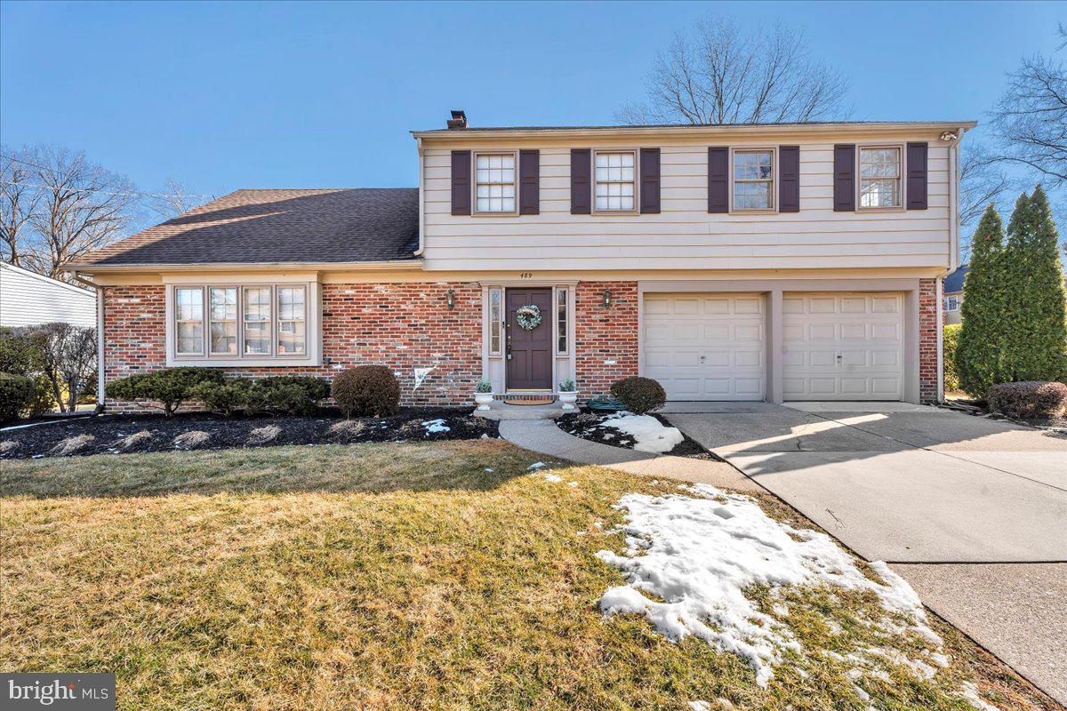 Westwood Dr, West Deptford, NJ 08096