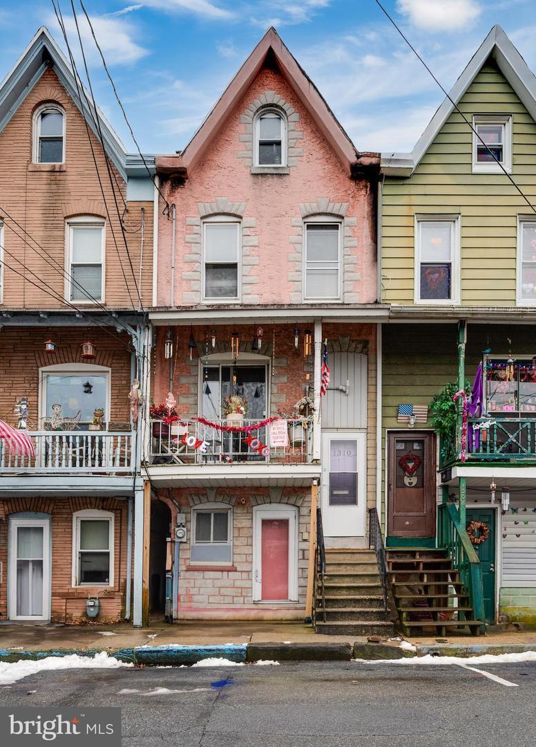 Fairview St, Reading, PA 19602