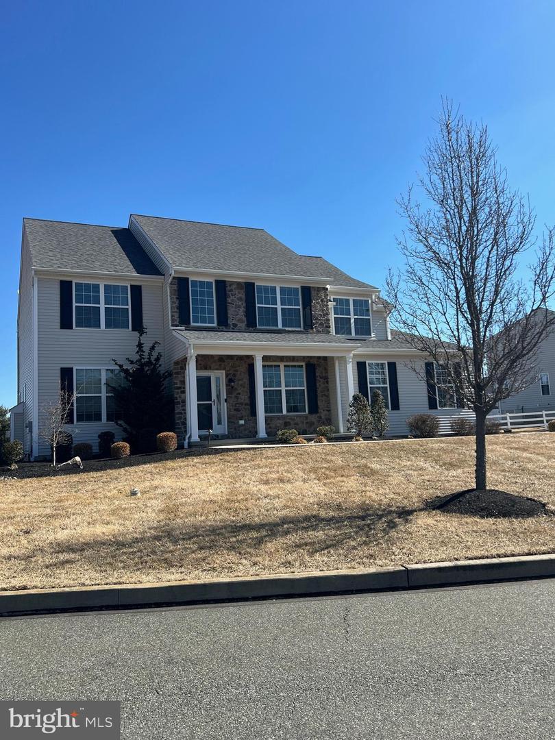 Joy Cir, Barto, PA 19504