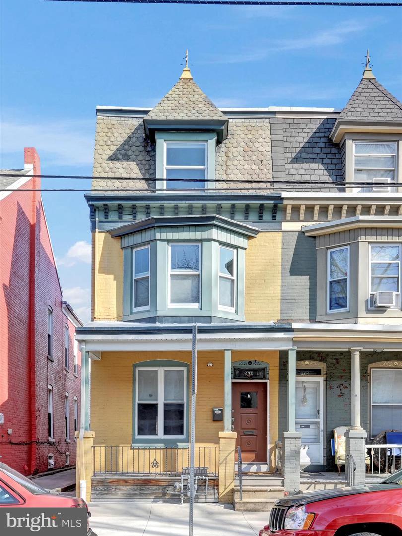 Chestnut St, West Reading, PA 19611
