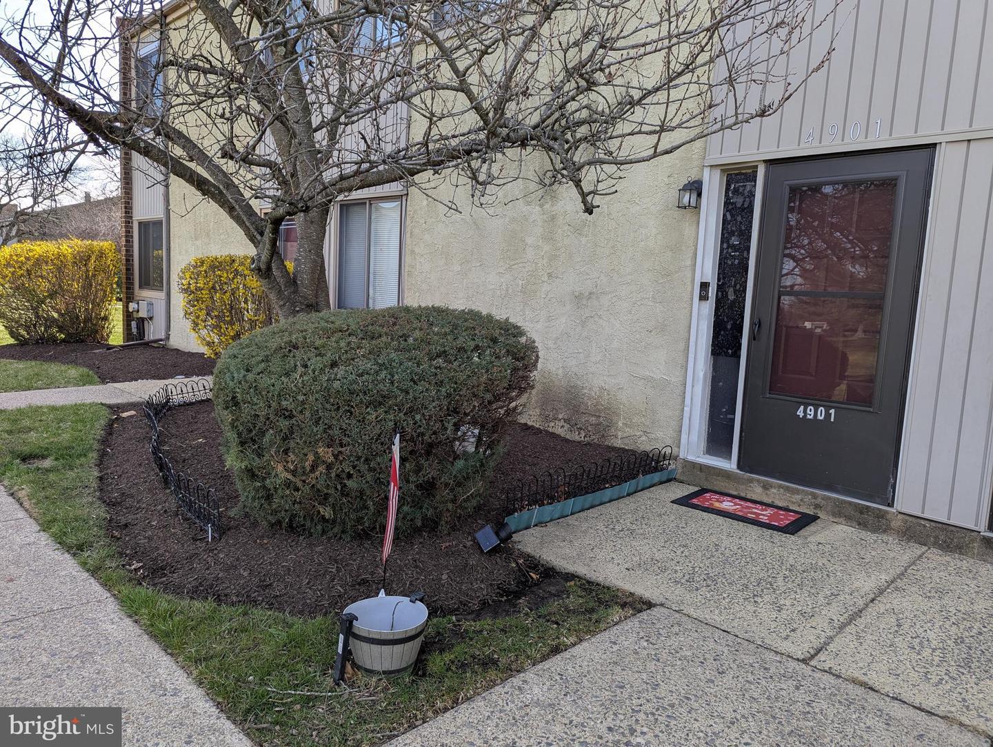 Oxford Ct, Bensalem, PA 19020