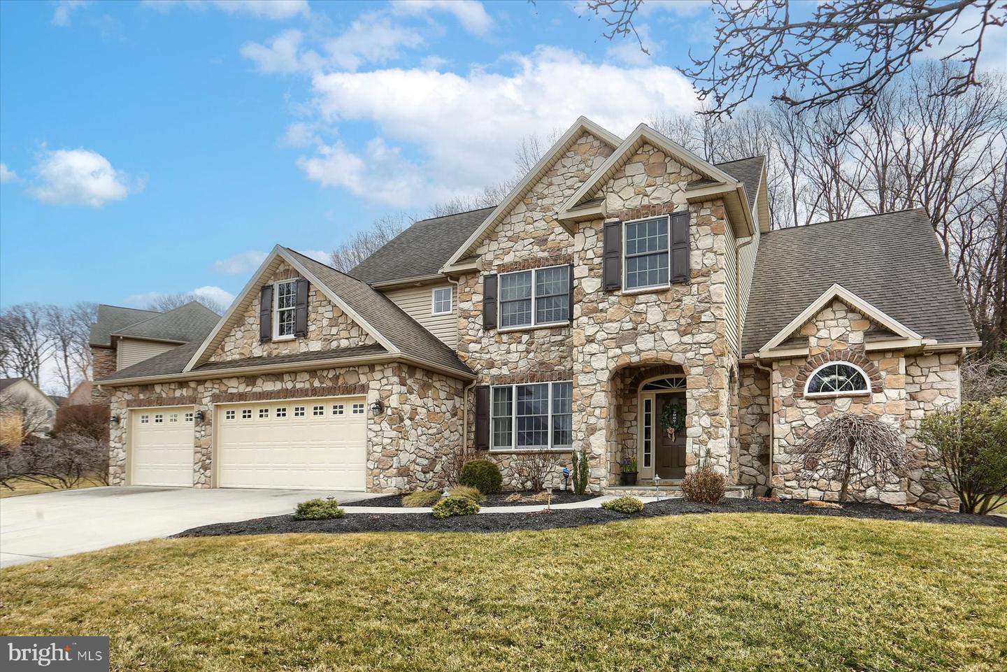 Ravenwood Rd, Mechanicsburg, PA 17055