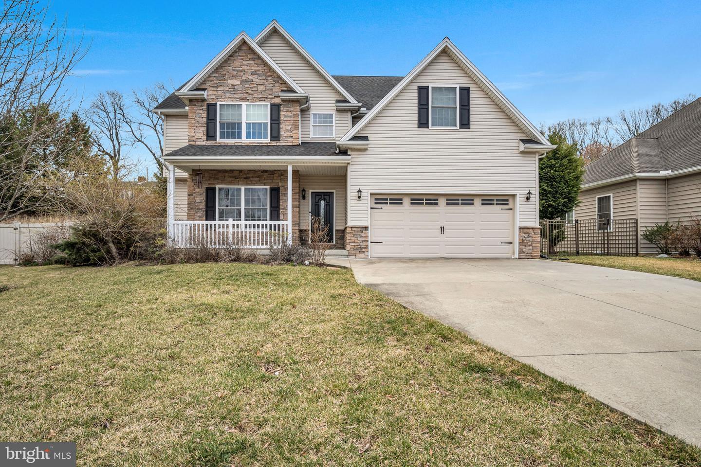 Whitlock Ln, Mechanicsburg, PA 17055
