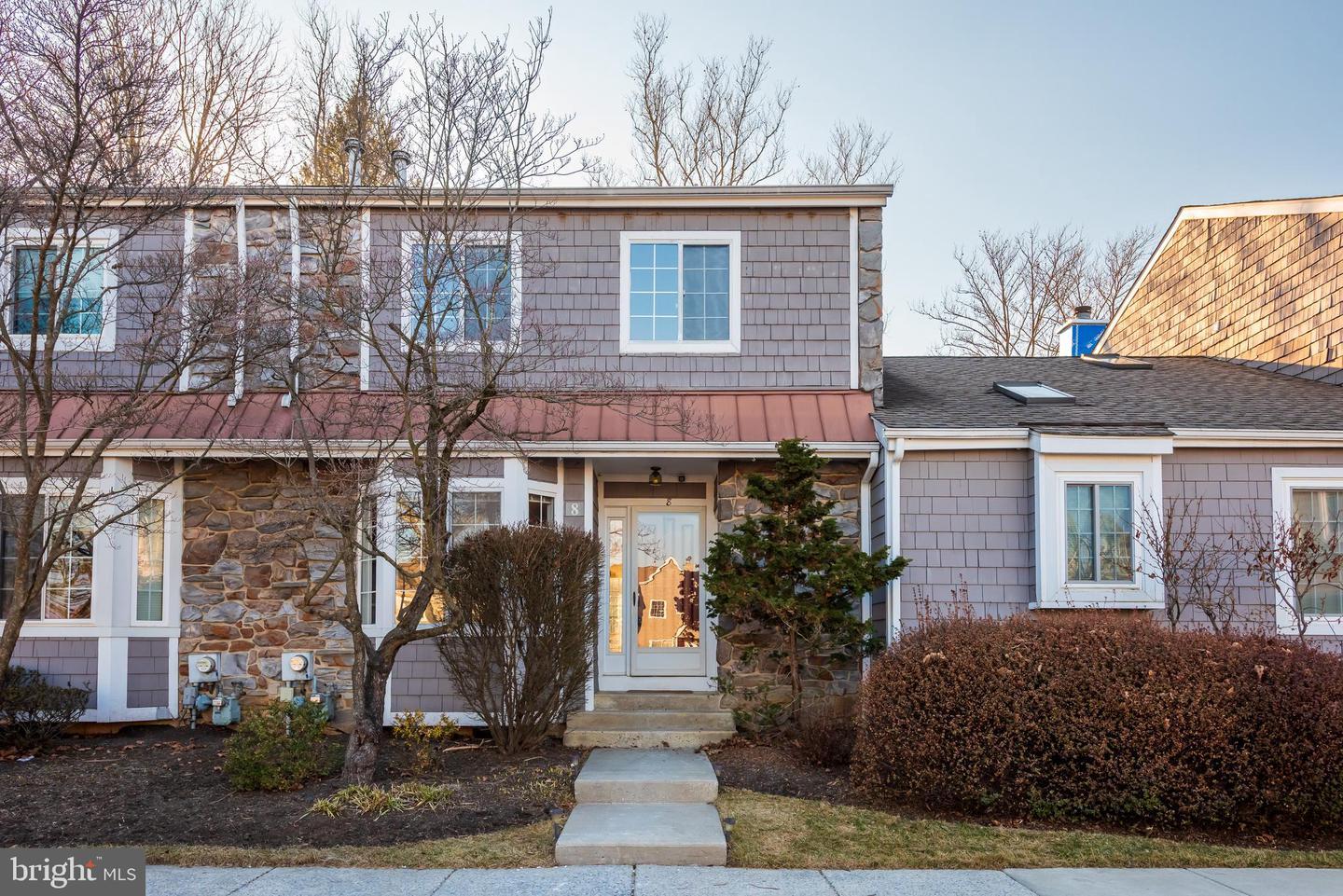 Lantern Ln, Chesterbrook, PA 19087