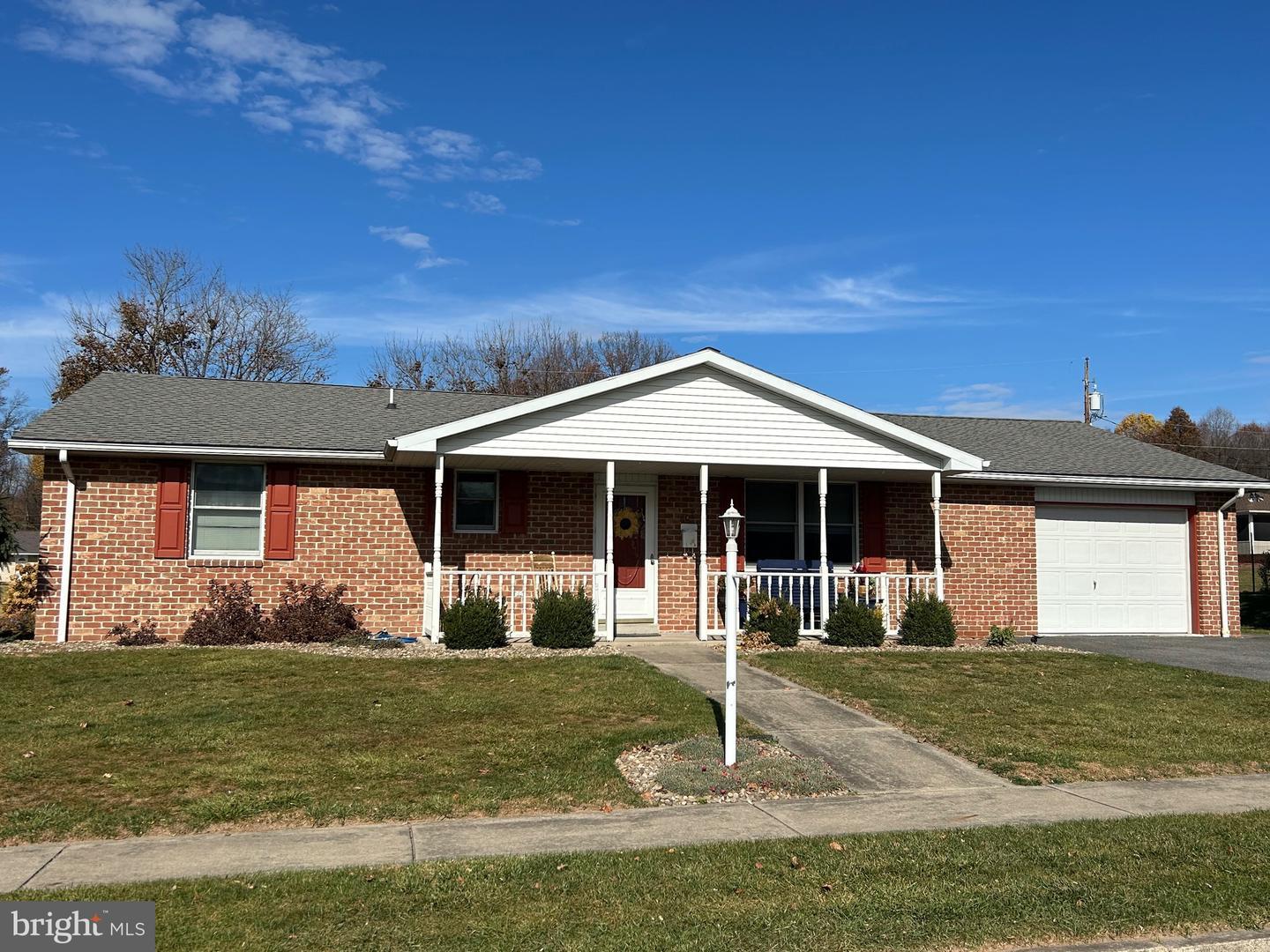 Bowman St, Millersburg, PA 17061