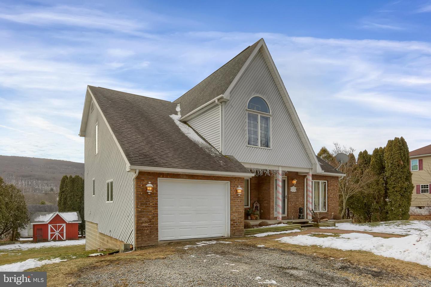 Julian St, Williamstown, PA 17098
