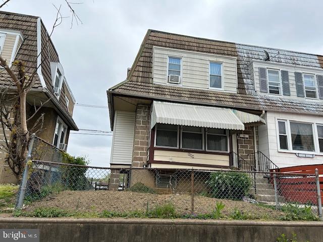 Millbank Rd, Upper Darby, PA 19082