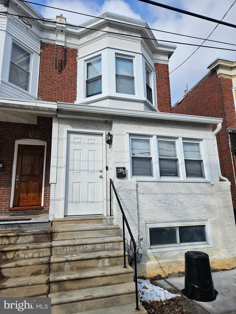 Columbia Ave, Darby, PA 19023