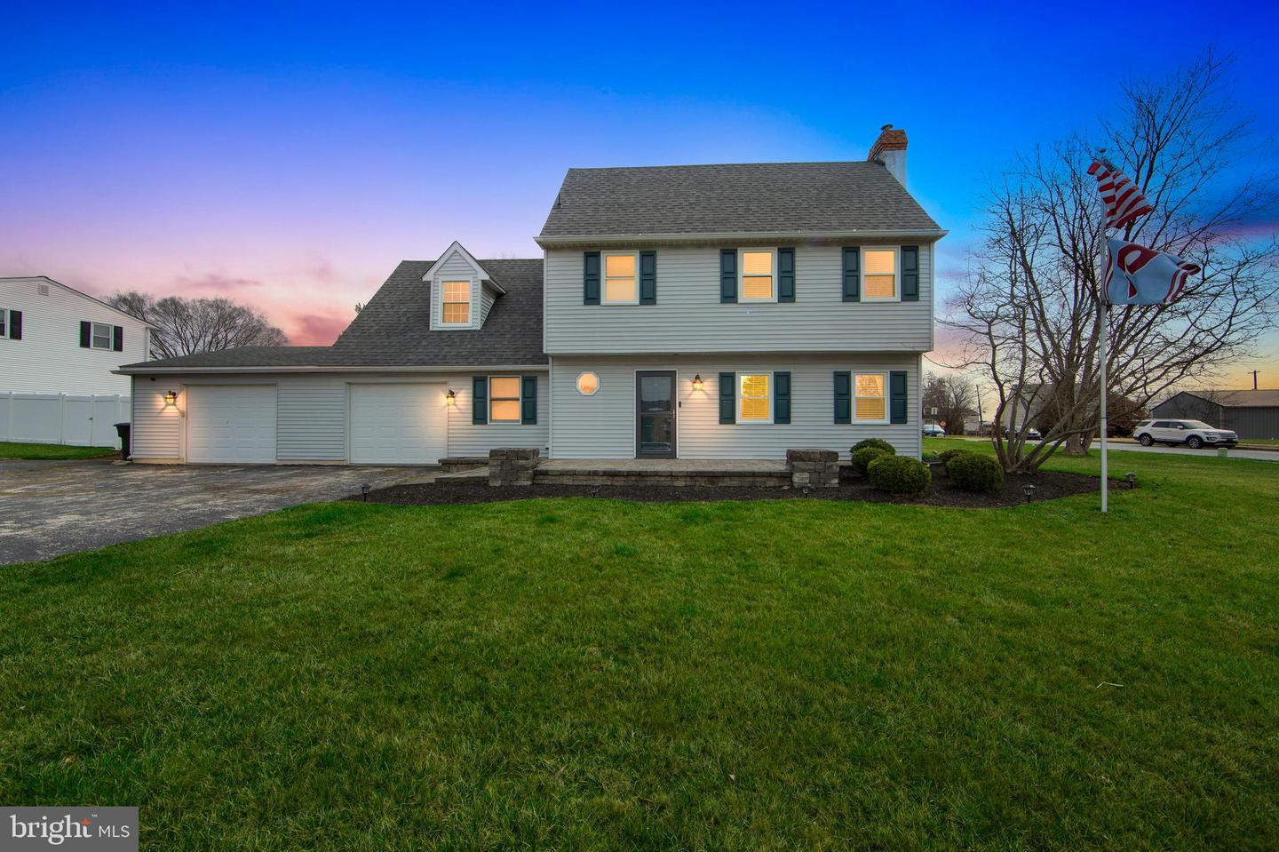 Joann Dr, Aston, PA 19014