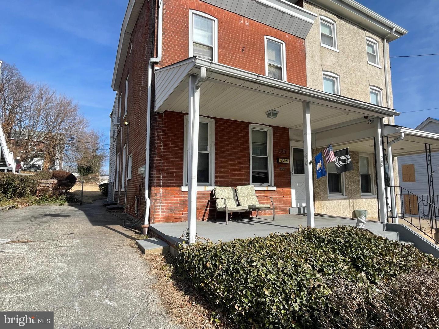 8th St, Brookhaven, PA 19015