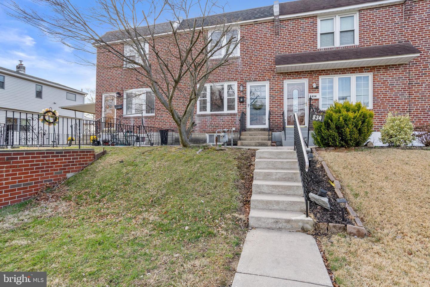 Lawnton Ter, Glenolden, PA 19036