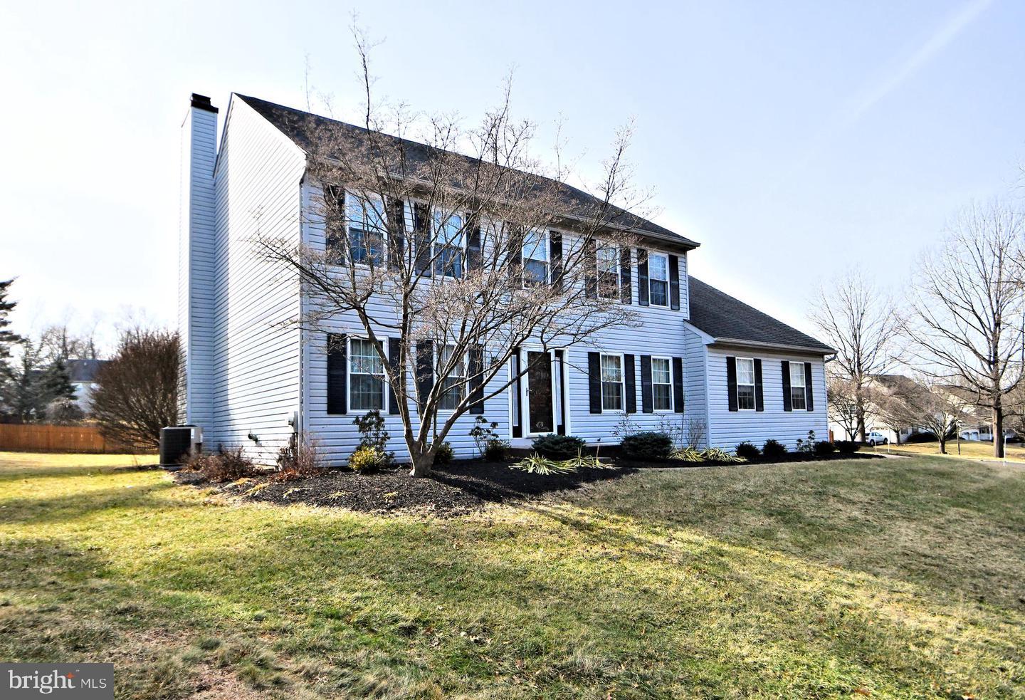 Forest Trail Dr, Lansdale, PA 19446