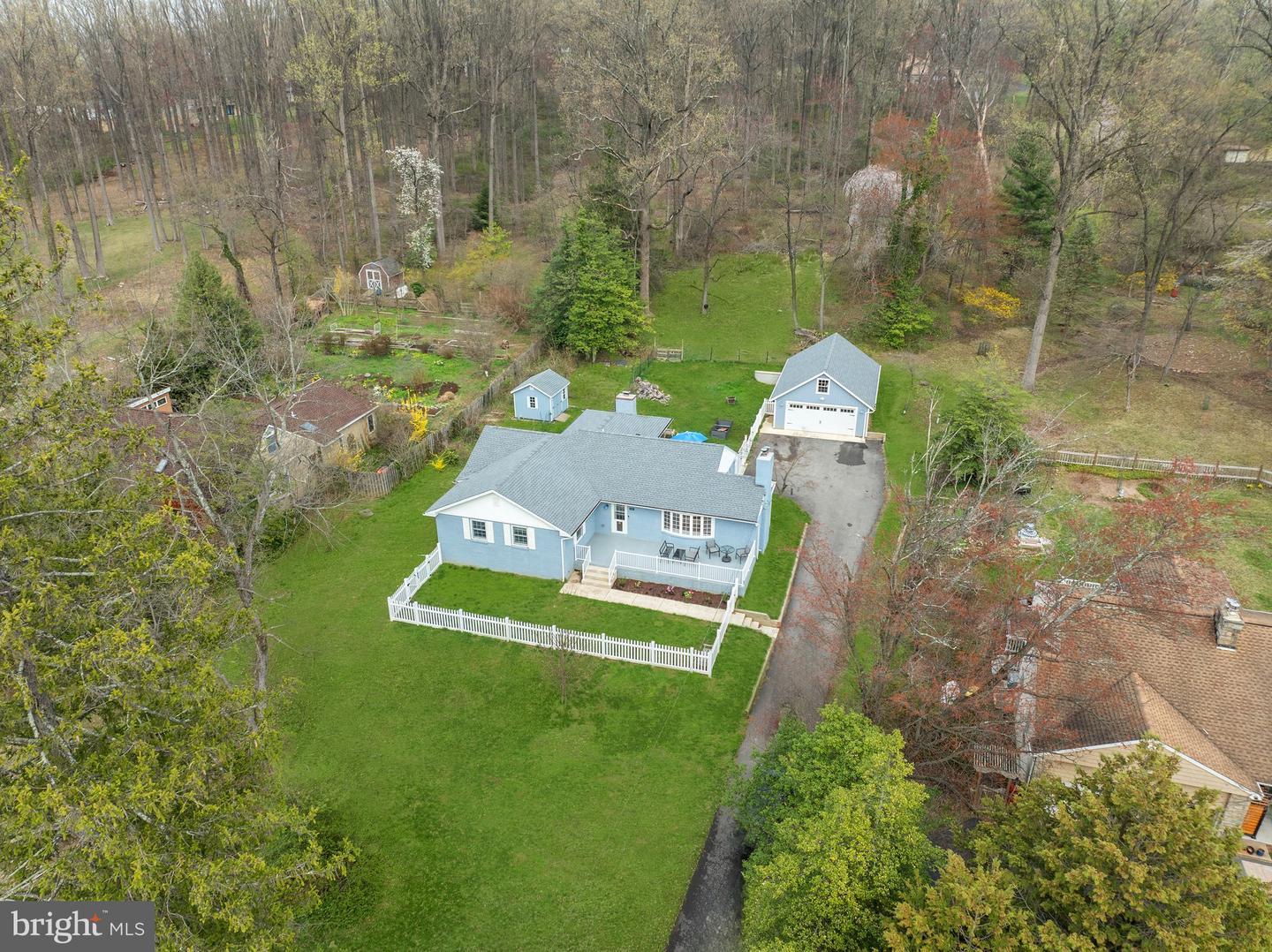 Terwood Rd, Huntingdon Valley, PA 19006