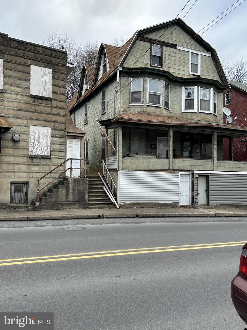 N 6th St, Shamokin, PA 17872