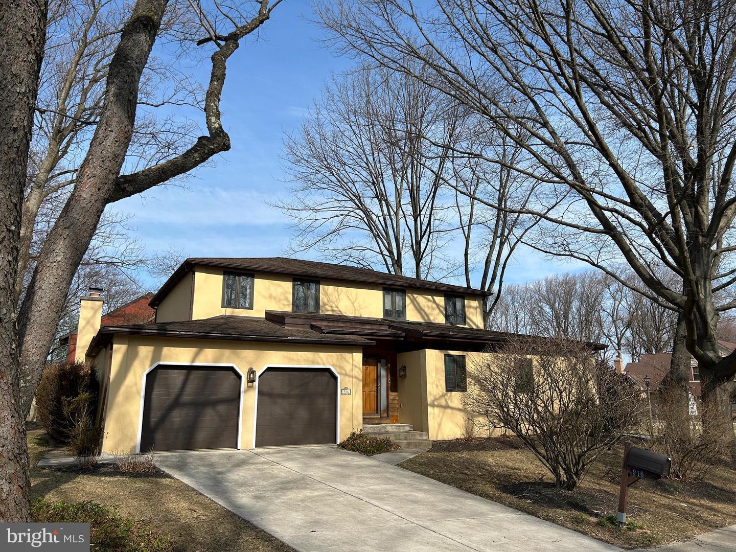 Clyde Ln, Philadelphia, PA 19128