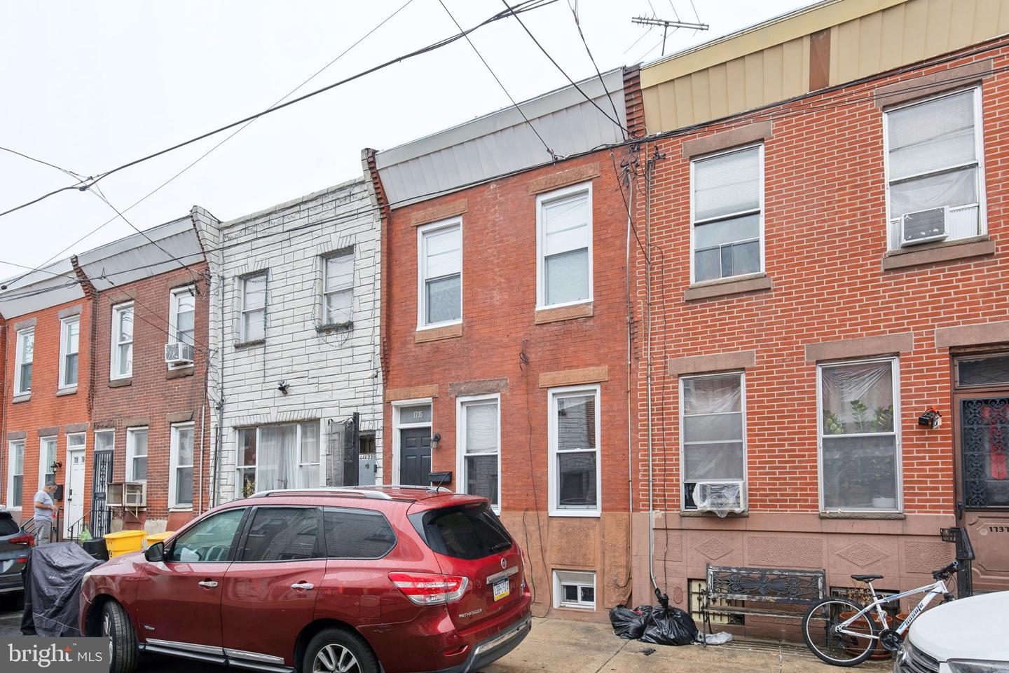 S Chadwick St, Philadelphia, PA 19145