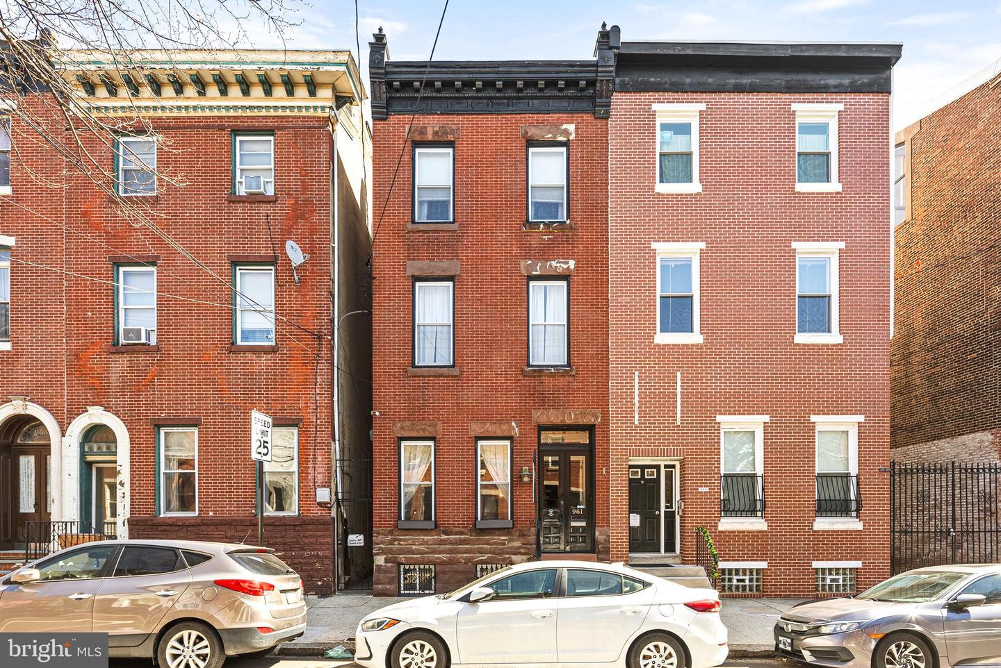 N 5th St, Philadelphia, PA 19123