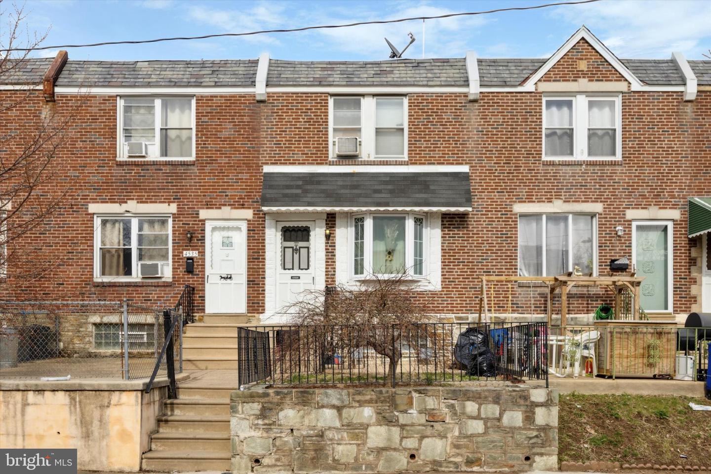Oakmont St, Philadelphia, PA 19136