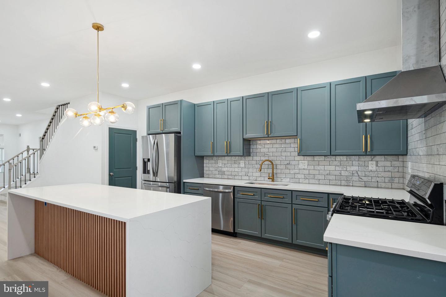 Cedar Ave, Philadelphia, PA 19143