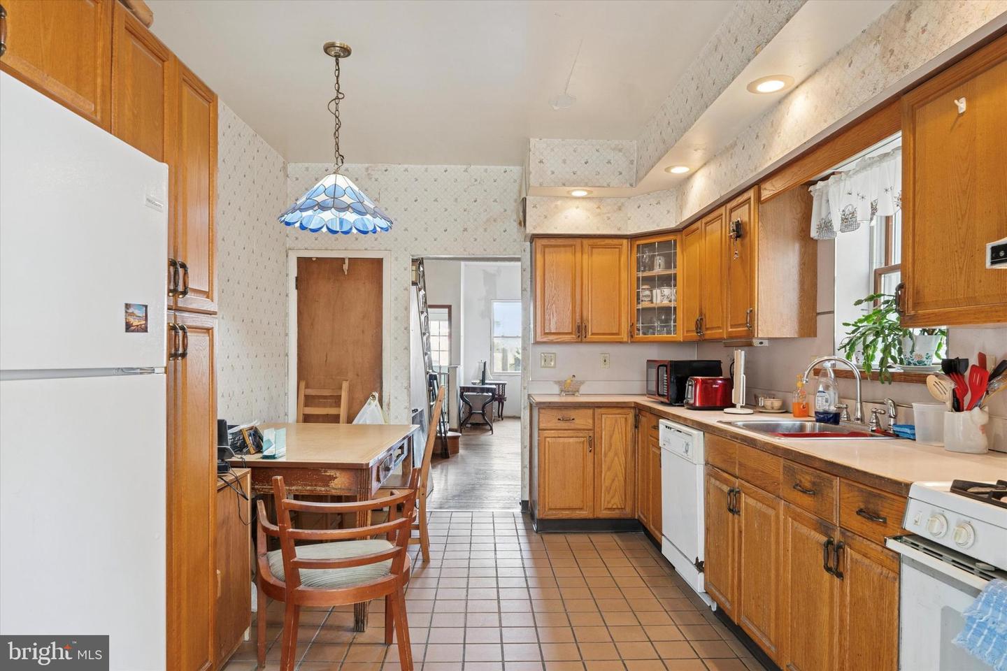 Tasker St, Philadelphia, PA 19148
