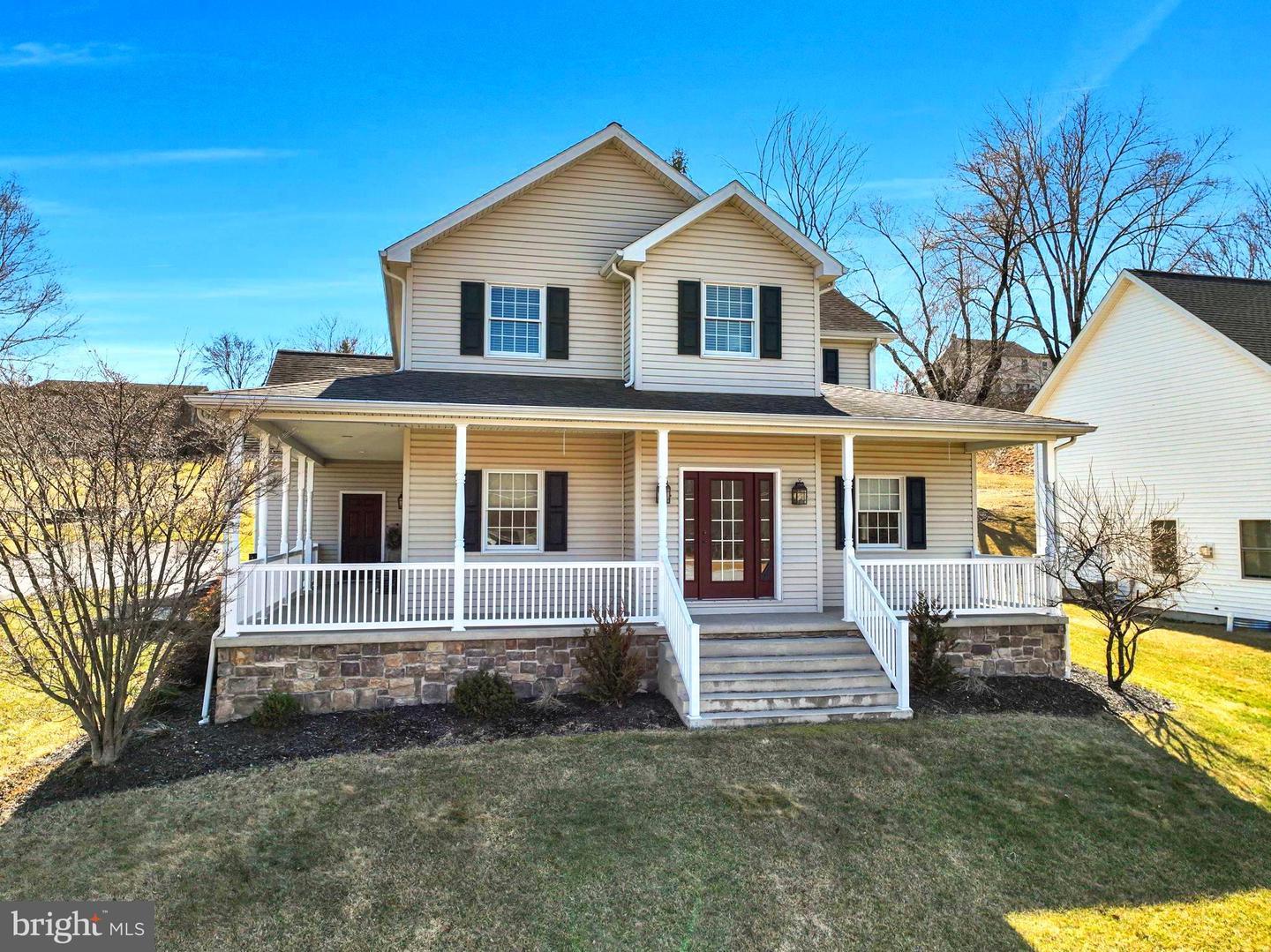 E Sunbury St, Millerstown, PA 17062