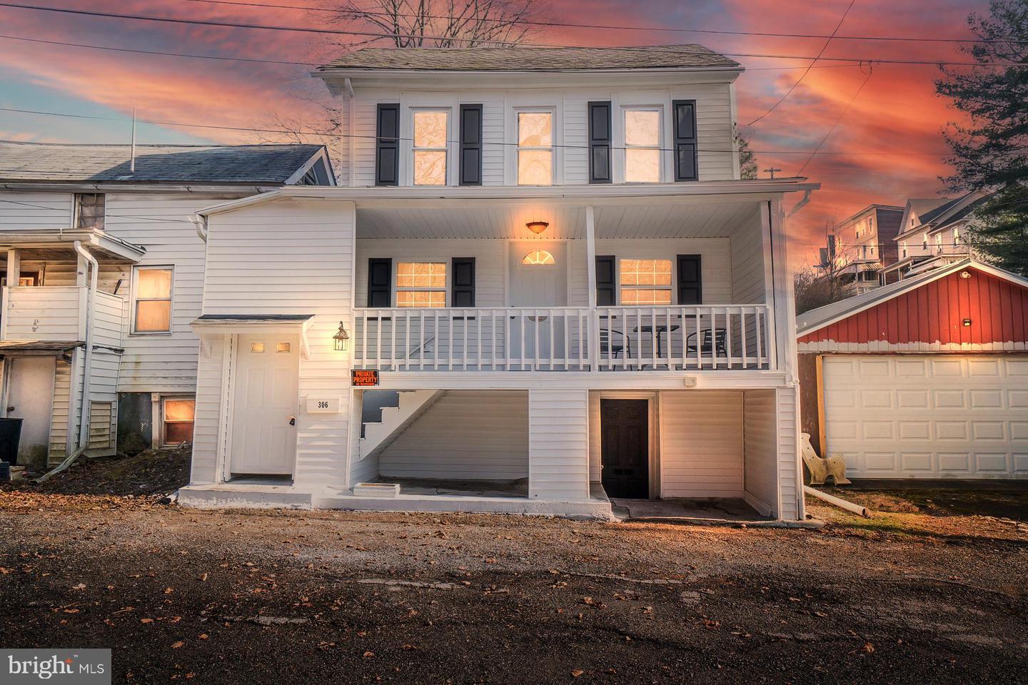 E Elm St, Tamaqua, PA 18252