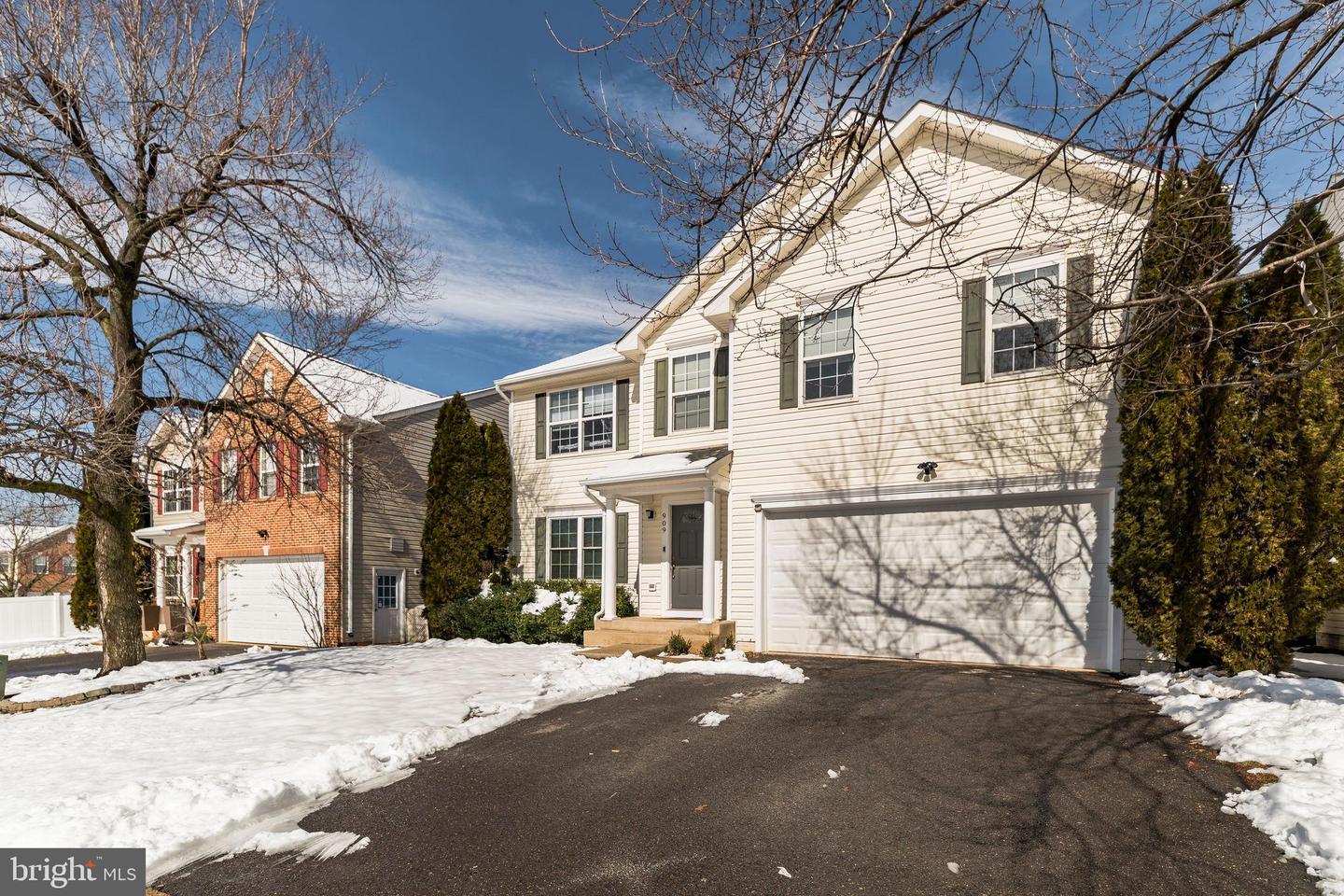 Fairtree Ln, Culpeper, VA 22701